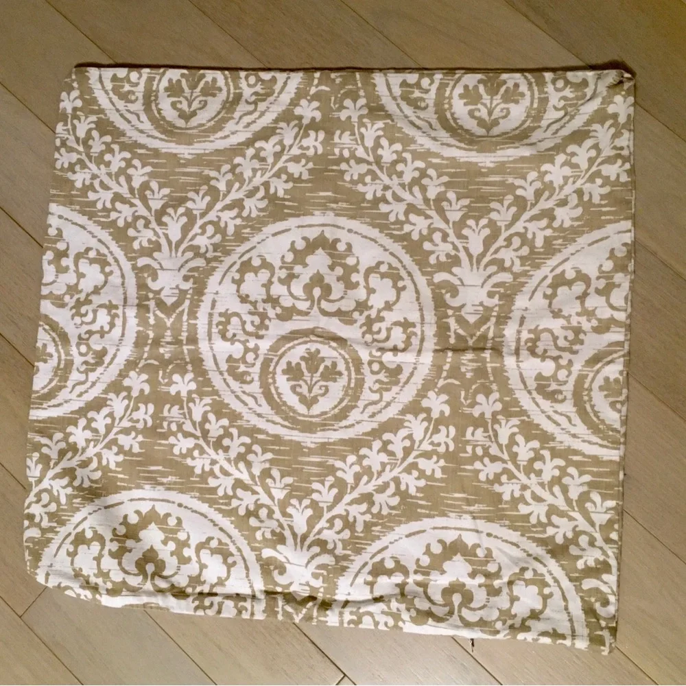Pottery Barn Lena Medallion Pillow Sham